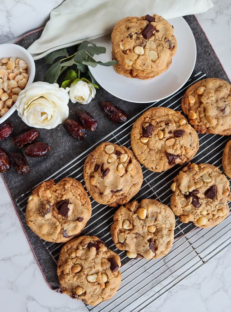 Vegan Macadamia Chocolate Chunk Date Cookies