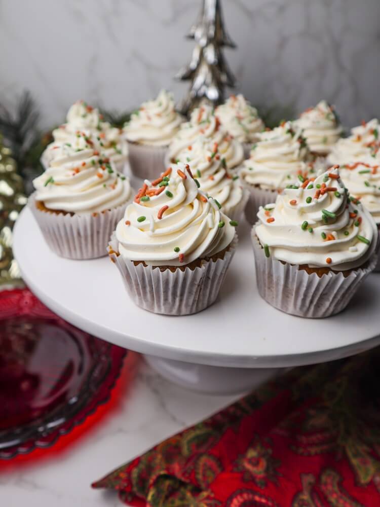 Vegan Gingerbread Cupcakes