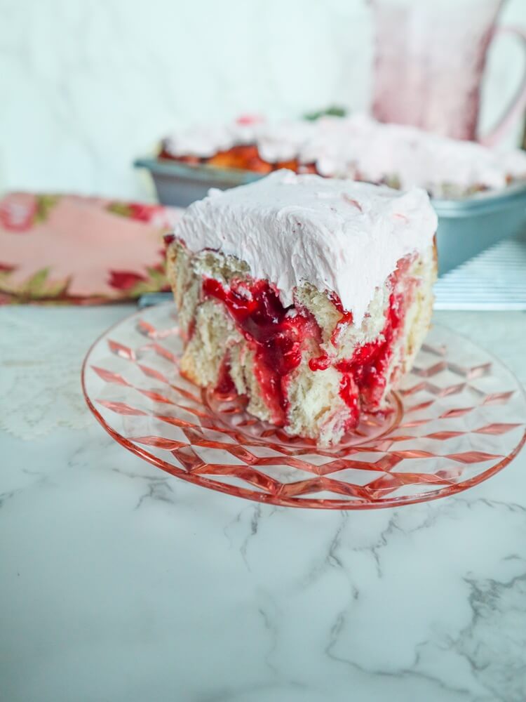 Vegan Raspberry Vanilla Sweet Rolls